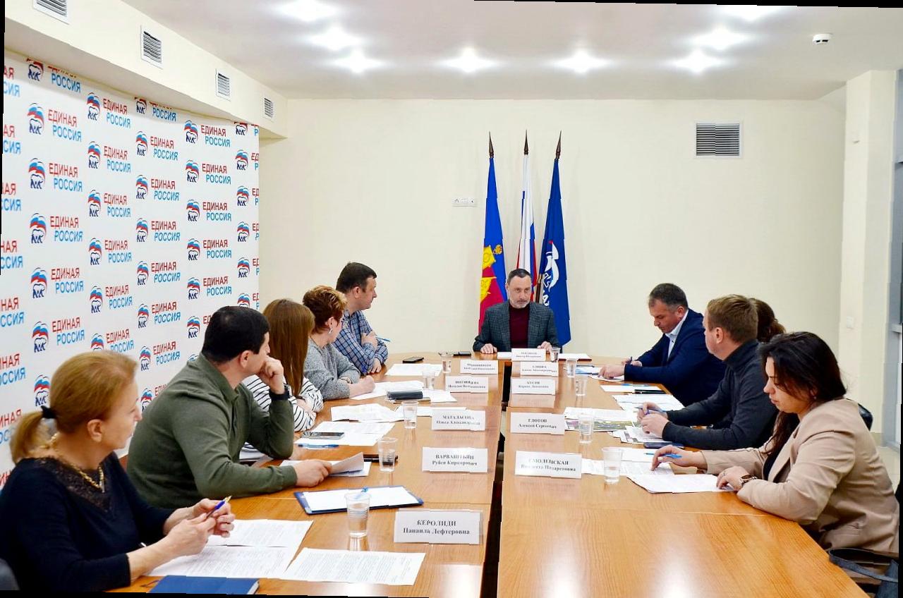 Виктор Тепляков поддерживает строительство спорткомплексов в Сочи