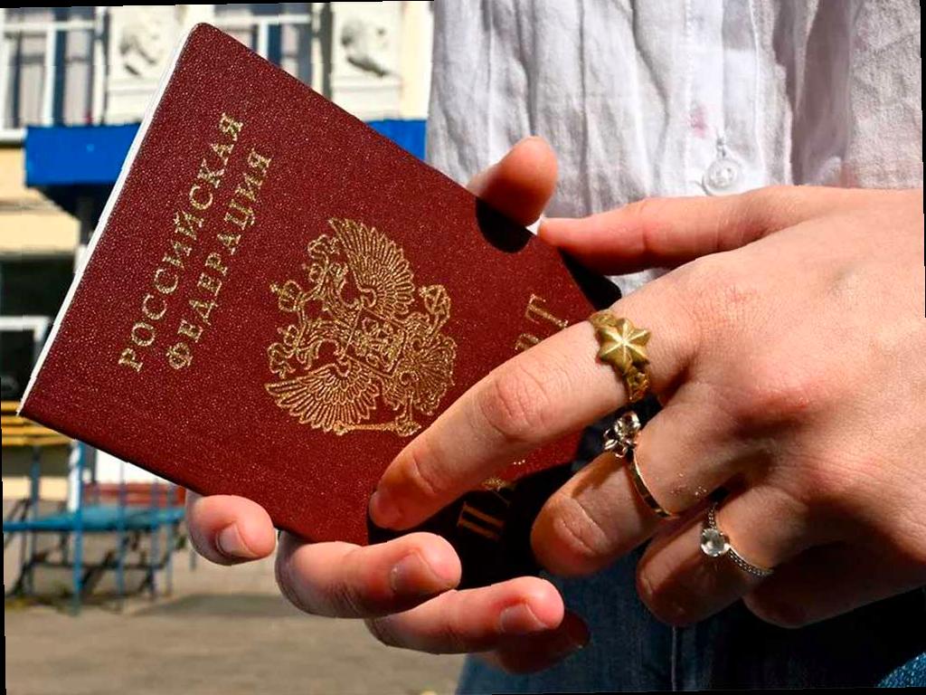 Россия упростила процедуру получения гражданства для жителей Абхазии и Южной Осетии