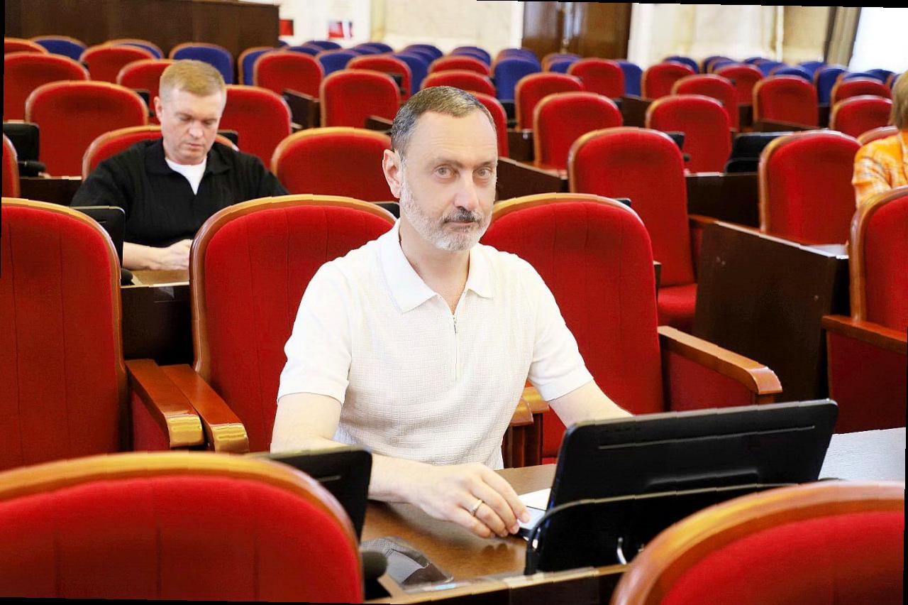 «Виктор Тепляков участвовал в заседании фракции «Единая Россия» краевого парламента»