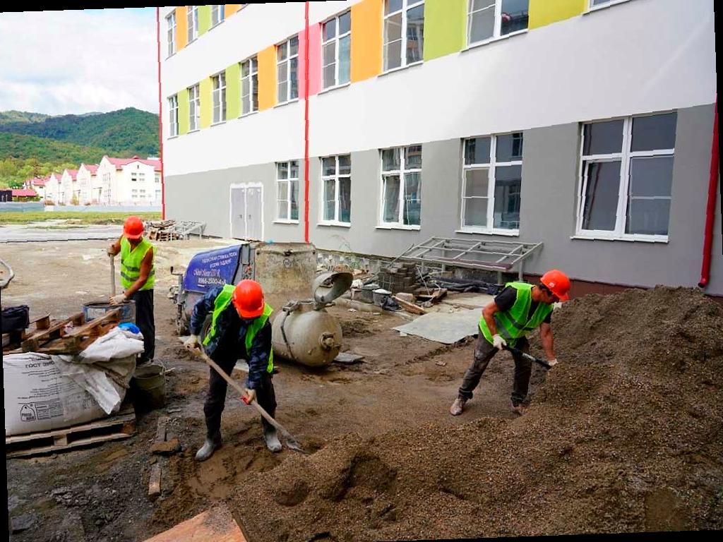 Новая школа в Лазаревском районе: готовность более 83%