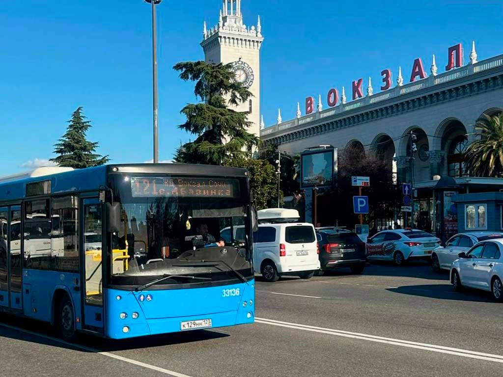 Почти полсотни автобусов в Сочи изменят маршруты из-за «Сочи Марафона», который пройдет в выходные. С 3 ноября с 4:00 до 15:00 будут перекрыты некоторые центральные улицы, включая Курортный проспект и Орджоникидзе.