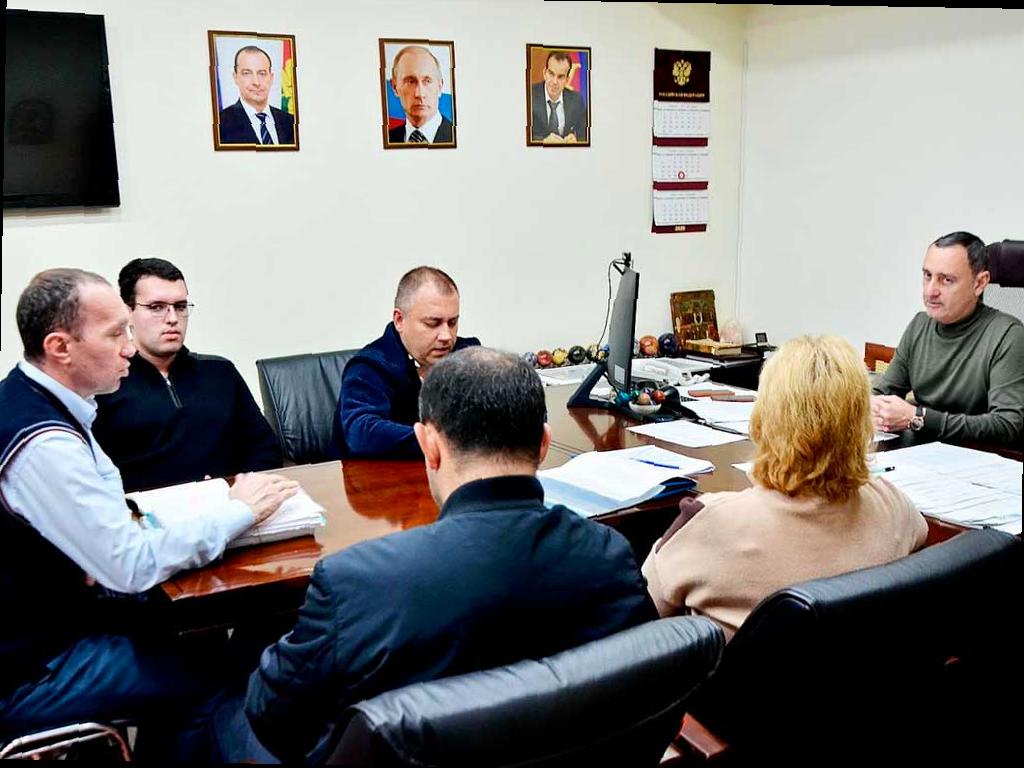 Депутат поможет жителям Сочи решить проблему стихийной свалки на улице Подгорной
