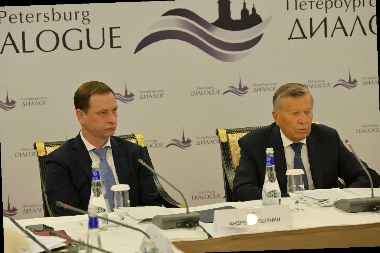 «Депутат ЗСК Виктор Тепляков на форуме «Петербургский диалог»»
