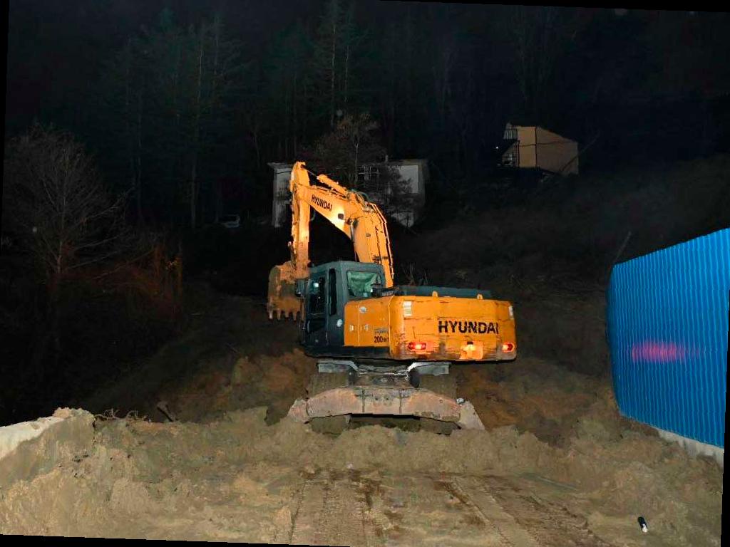 Оползни в Сочи: собрано более 1,5 тысячи кубометров грунта за сутки