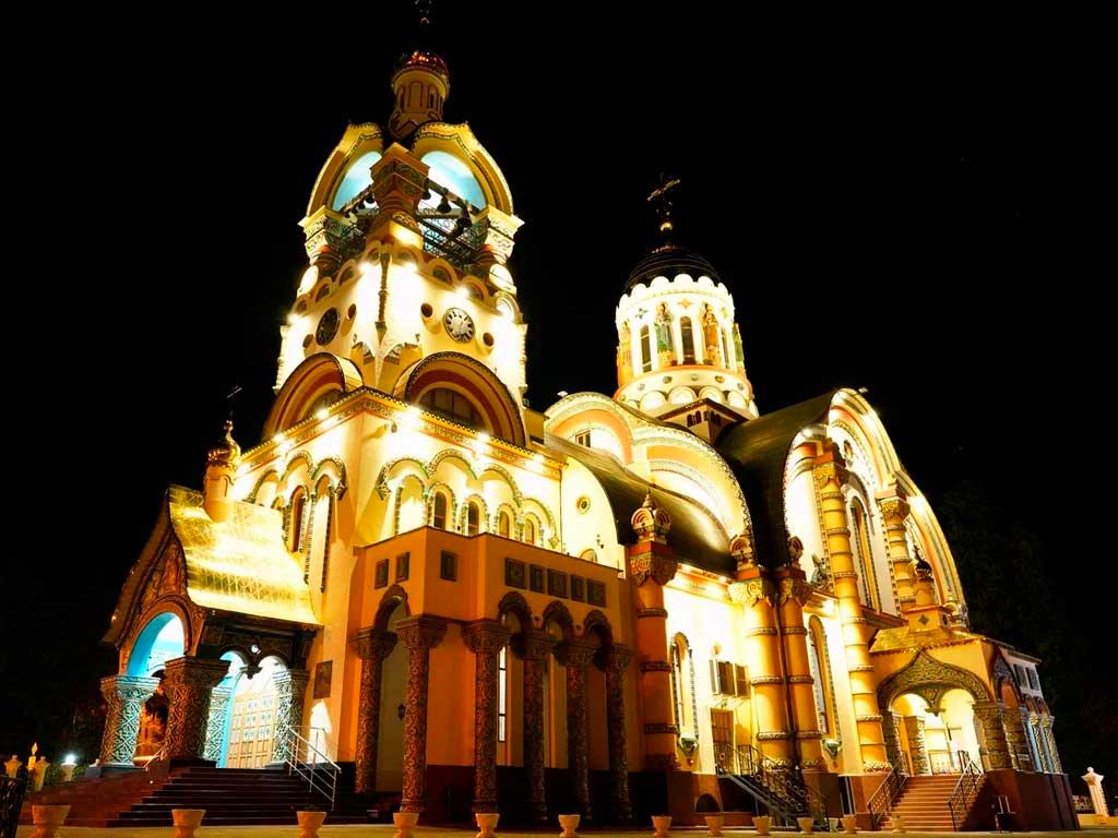 Рождество в Сочи: продлено время работы автобусов