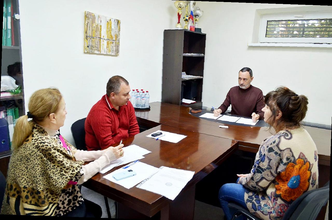 «Виктор Тепляков принял граждан Сочи»