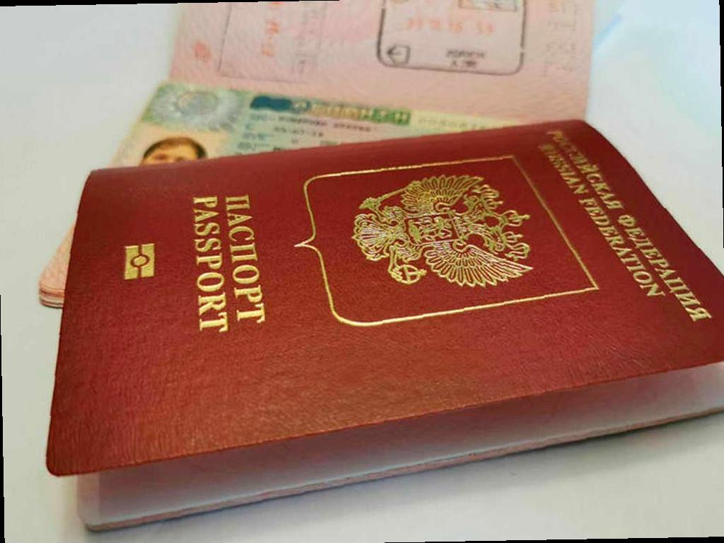 Россия временно приостановила выдачу паспортов РФ в Абхазии