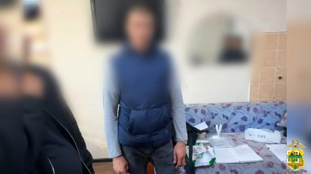 Задержание местного жителя Сочи по подозрению в незаконном обороте сильнодействующих веществ
